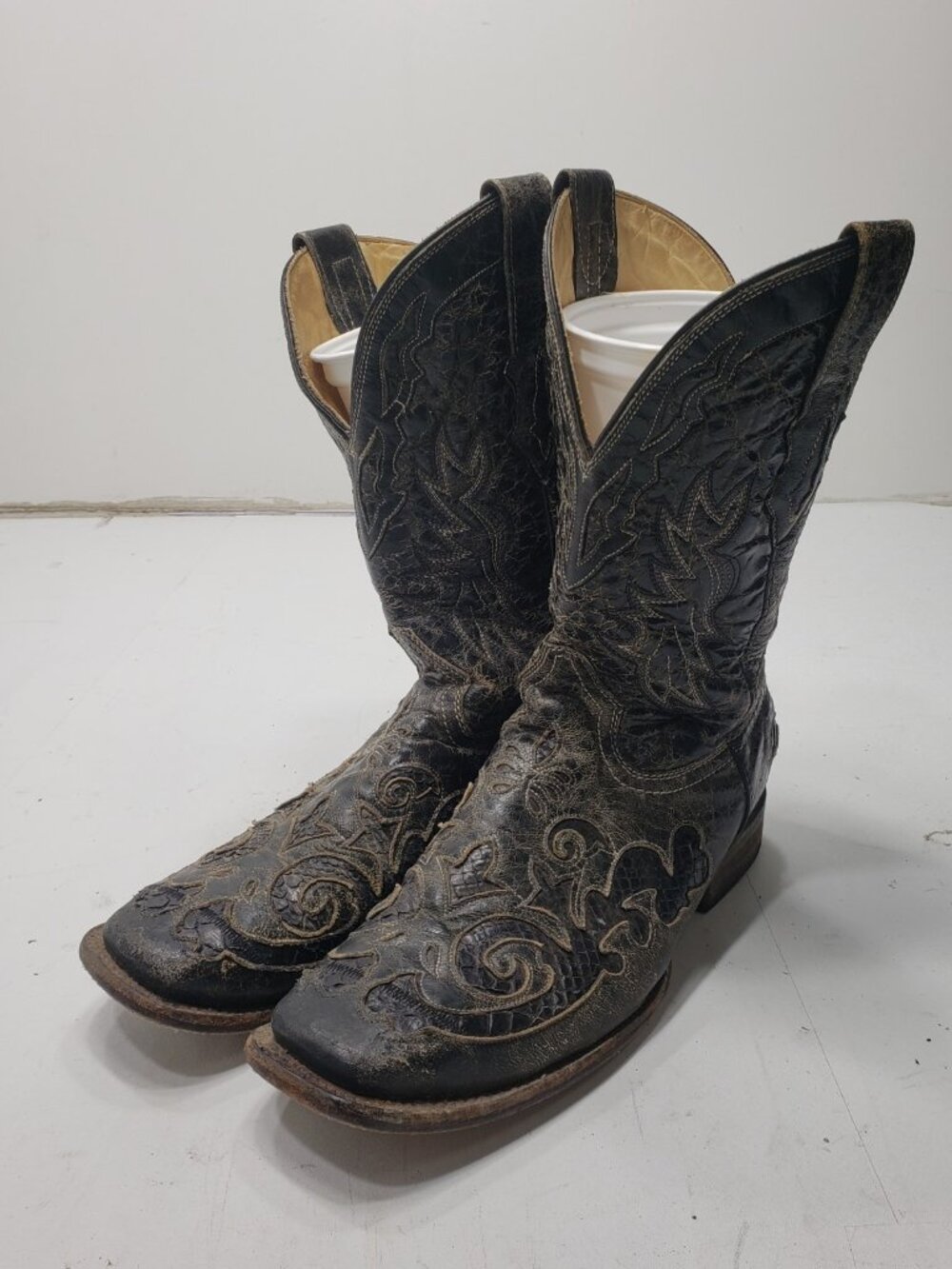 Corral Cowboy Boots Mens 10.5D Black Distressed Leather Western Embroidered